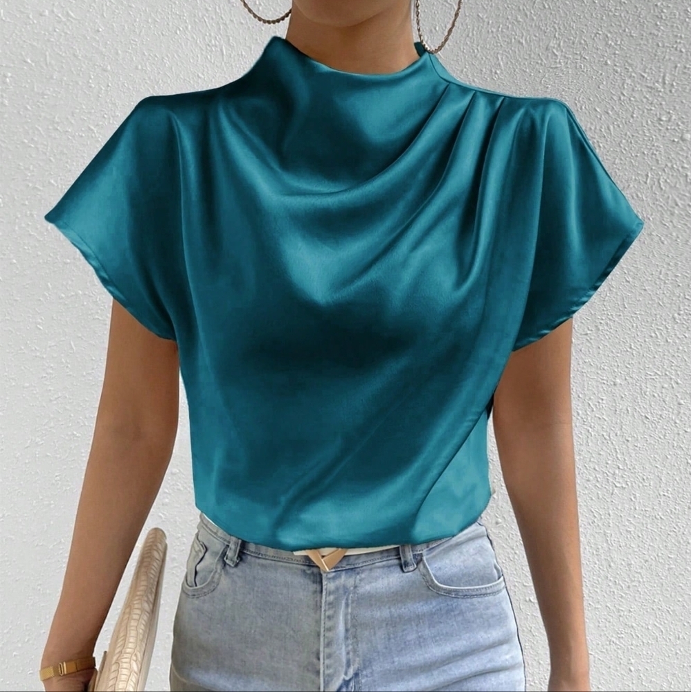 Solid Color Round Neck Batwing Sleeve Casual Shirt - Picture 3 of 5